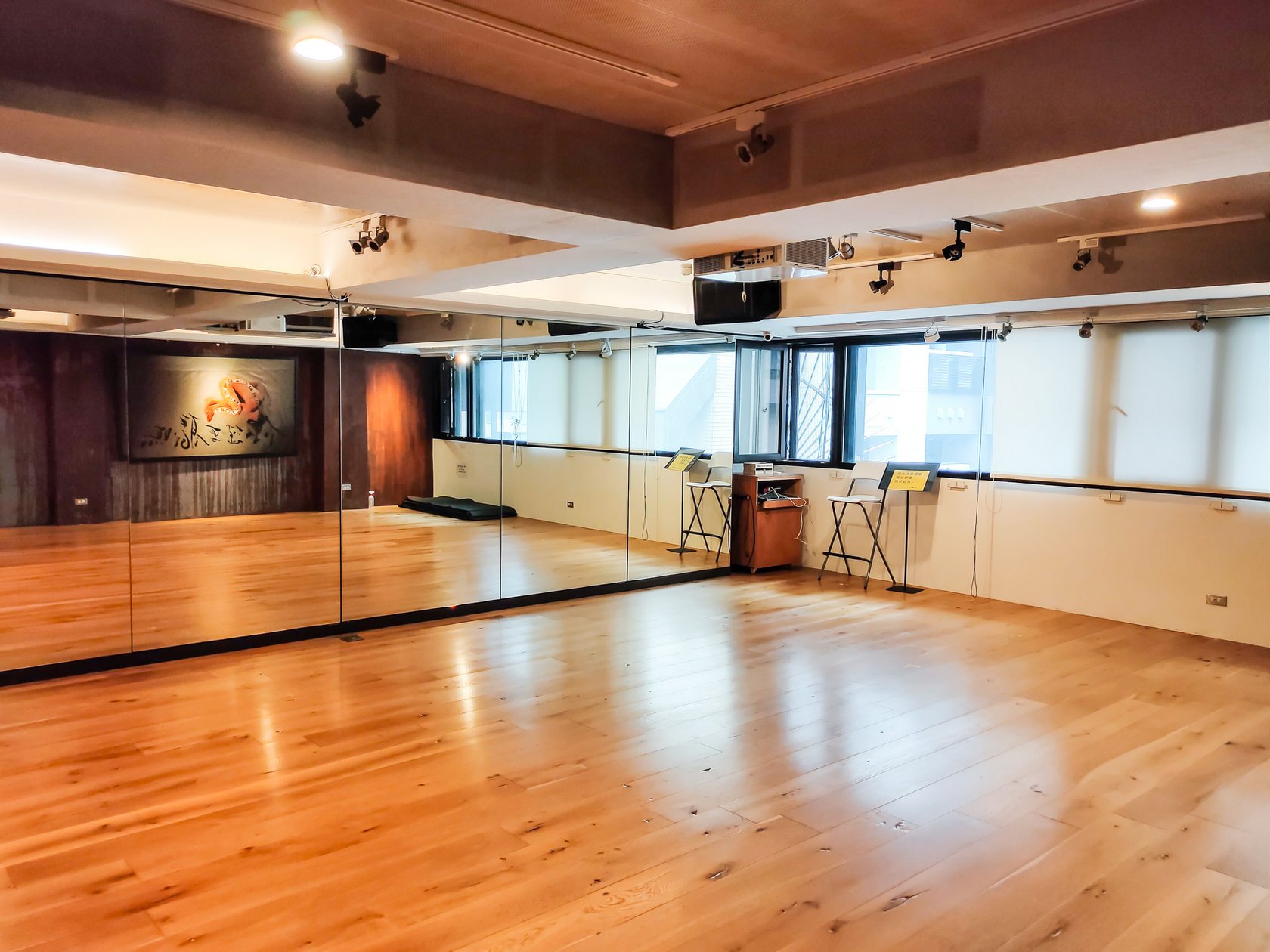 舞蹈教室 六號實驗室當代舞蹈藝術學院
